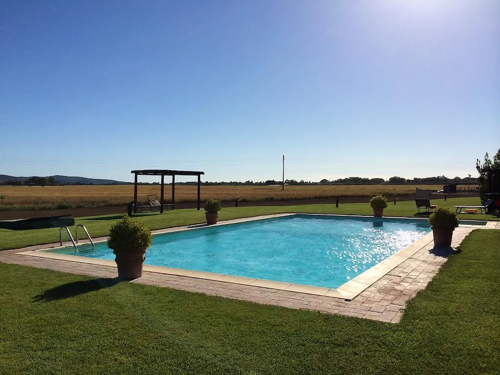 Agriturismo Giuncola & Granaiolo Rispescia 0*,  Italy